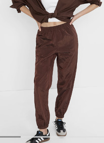 GAP GapFit Lustre Windbreaker Jogger Color: brown noir