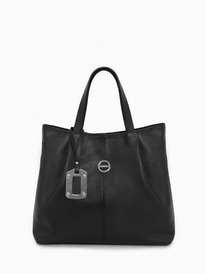 ����� FOLLE