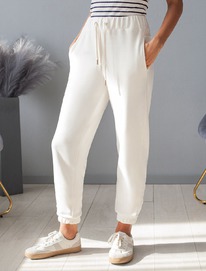 ����� 8 �����!  ����� �� ������������ ������-���������