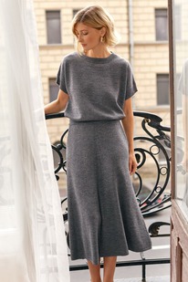 Very Neat ���� ��� �� 737/�/���.����� ������