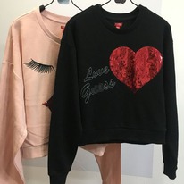 GUESS ������ ������� 990��� XS S M L XL